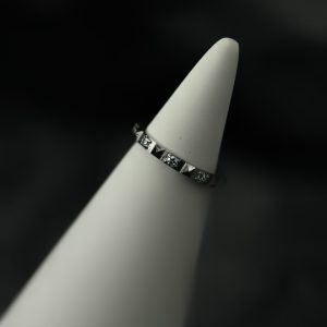 Кольцо-кликер с кристаллами Swarovski