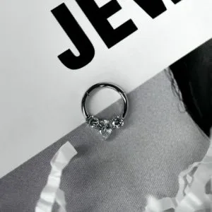 Кольцо-кликер с кристаллами Swarovski цепочка тройная