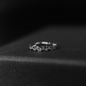 Кольцо-кликер с кристаллами Swarovski