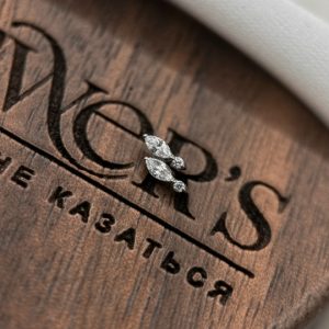 Накрутка с кристаллами Swarovski крест кристальный