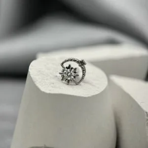 Накрутка с кристаллами Swarovski четырехлистник