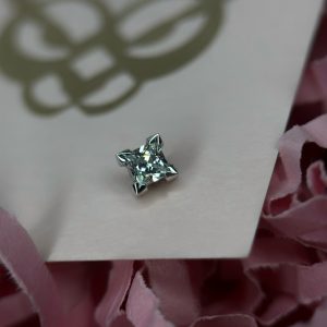 Топ Princess Cut из белого золота c кристаллом Swarovski