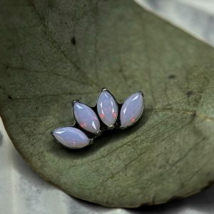 Топ с лунным камнем крупная капля оправа