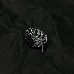 Титановое украшение изогнутая змейка фианиты