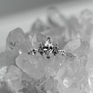 Топ с кристаллами Swarovski