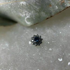 Топ с кристаллами Swarovski