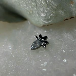 Топ с кристаллами Swarovski